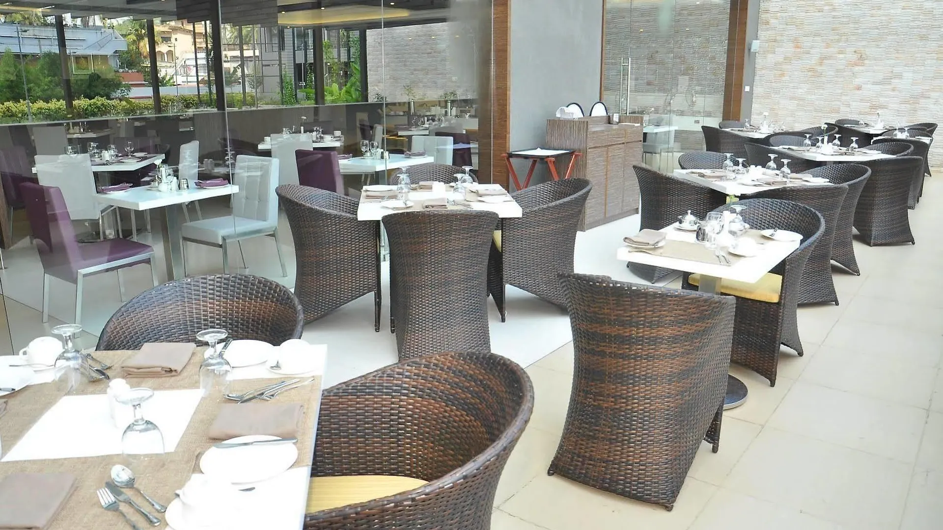 Hycinth Hotels Thiruvananthapuram